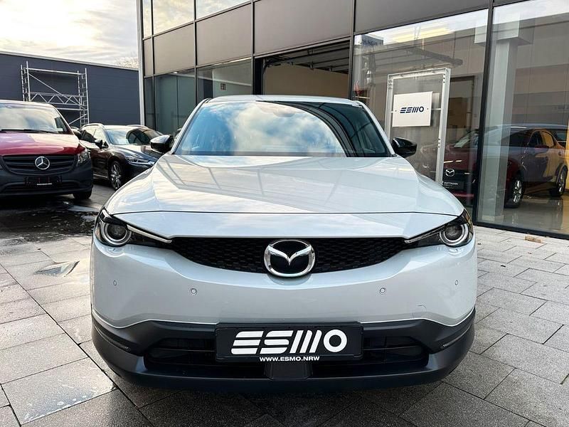 Weiß Gebraucht 2021 Mazda MX30 Ad'Vantage SUV | 12.490 € (Guter Preis) - Bild 1/4