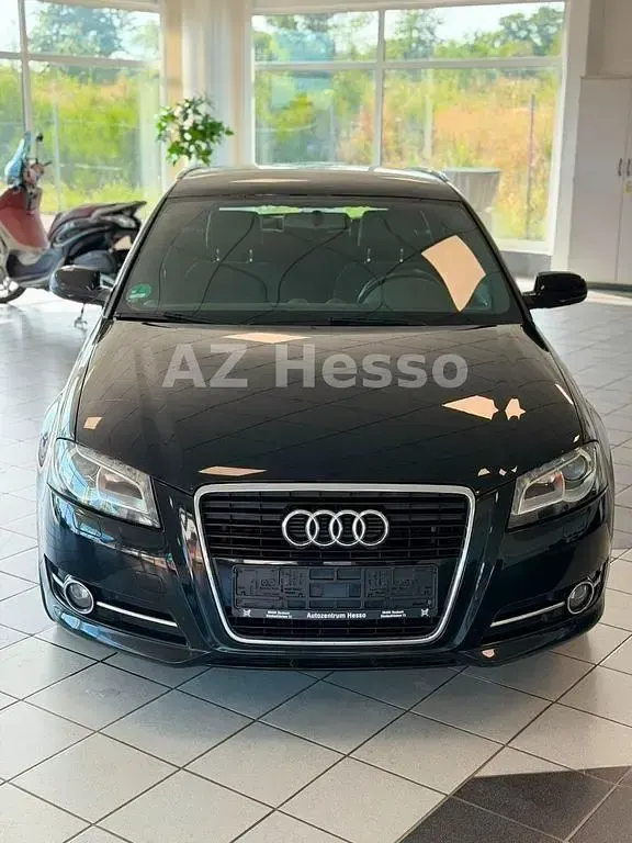 Gebraucht Audi A3 Ambition 105 PS (77 kW) 2011 Schwarz Kleinwagen