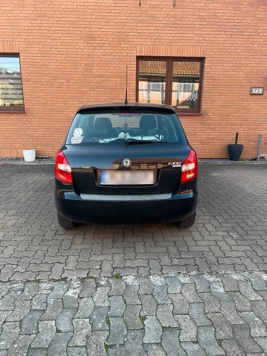Gebraucht Skoda Fabia 60 PS (44 kW) 2010 Schwarz Kleinwagen