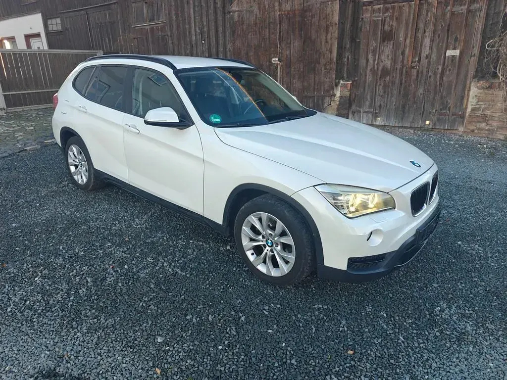Gebraucht BMW X1 Sport Line 116 PS (85 kW) 2013 Weiß SUV
