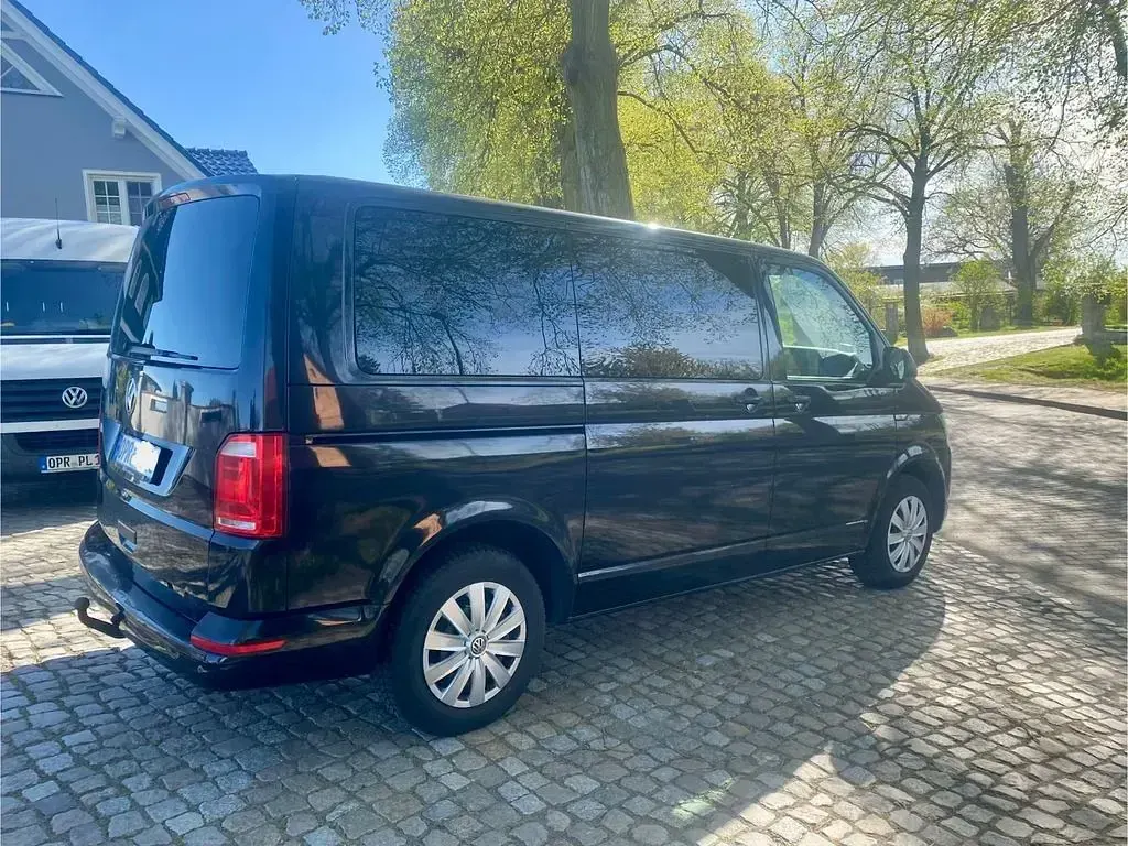 Używany VW T6 150 KM (110 kW) 2016 Czarny Van