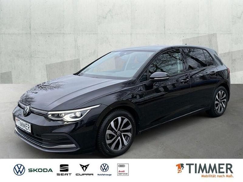Deep black perleffekt Gebraucht 2022 VW Golf Active Limousine | 22.930 € (Etwas zu teuer) - Bild 1/4