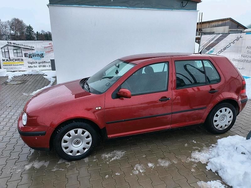 Rot Gebraucht 1999 VW Golf III Kleinwagen | 700 € (Guter Preis) - Bild 1/4