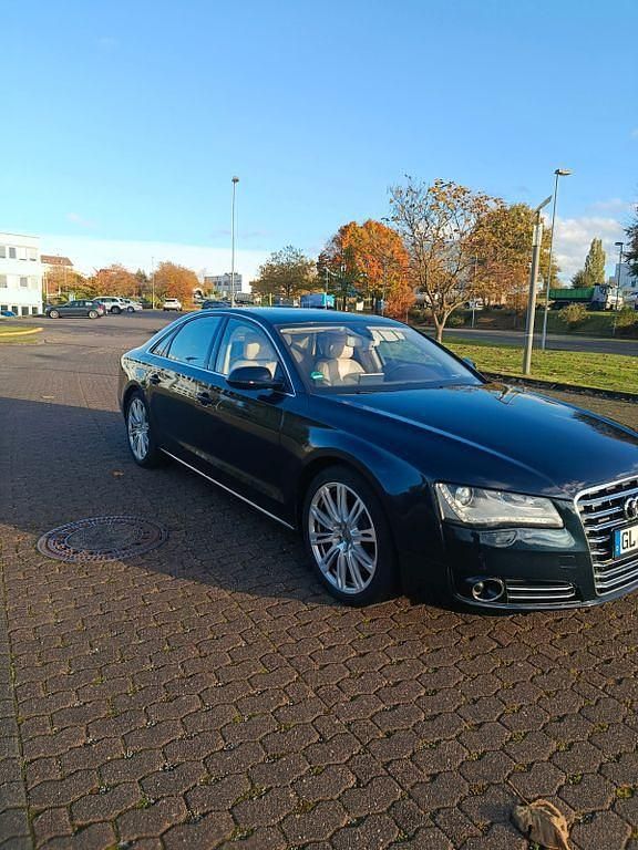 Gebraucht Audi A8L 351 PS (258 kW) 2011 Blau Limousine
