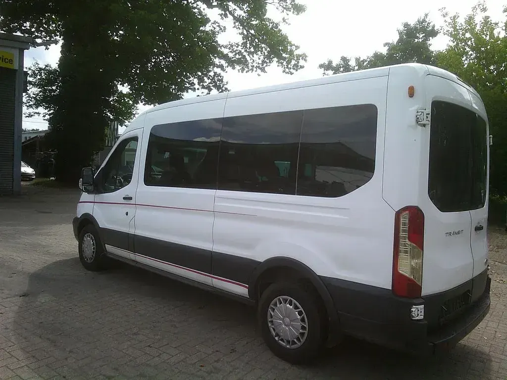 Gebraucht Ford Transit Trend 125 PS (91 kW) 2015 Weiß Kombi