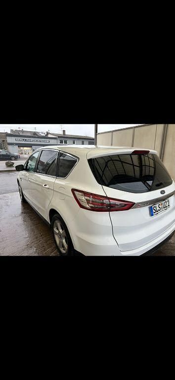 Gebraucht Ford S-MAX Titanium 150 PS (110 kW) 2017 Weiß Van / Kleinbus