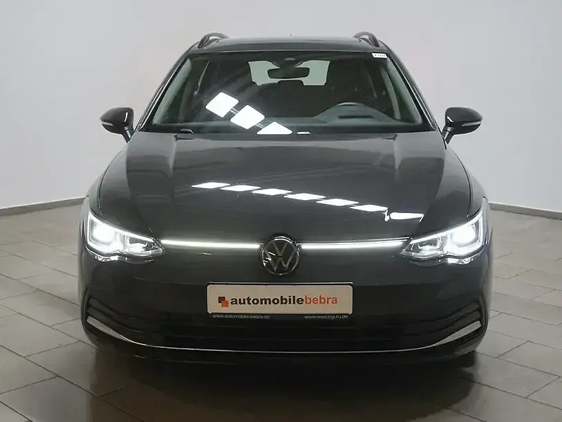 Gebraucht VW Golf VIII Style 150 PS (110 kW) 2024 Grau Limousine