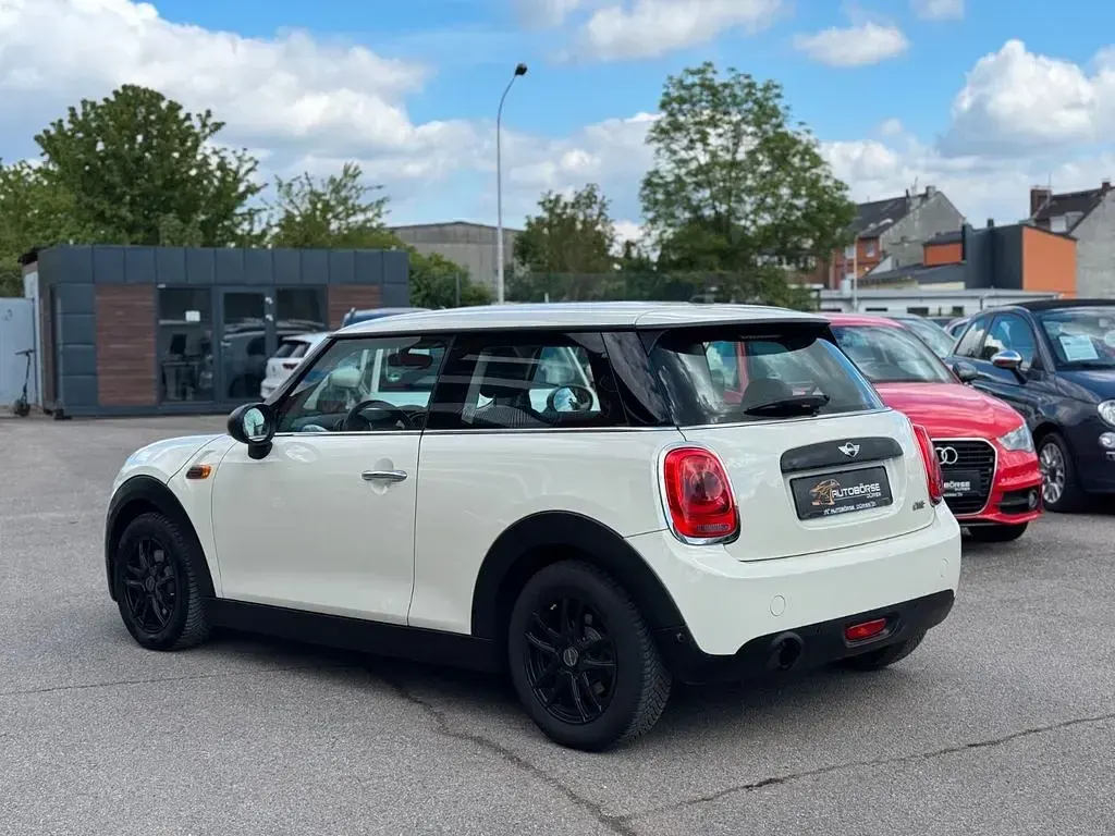 Gebraucht Mini ONE 102 PS (75 kW) 2015 Weiß Kleinwagen