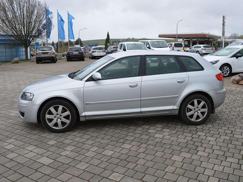Gebraucht Audi A3 102 PS (75 kW) 2004 Lichtsilber metallic Kleinwagen