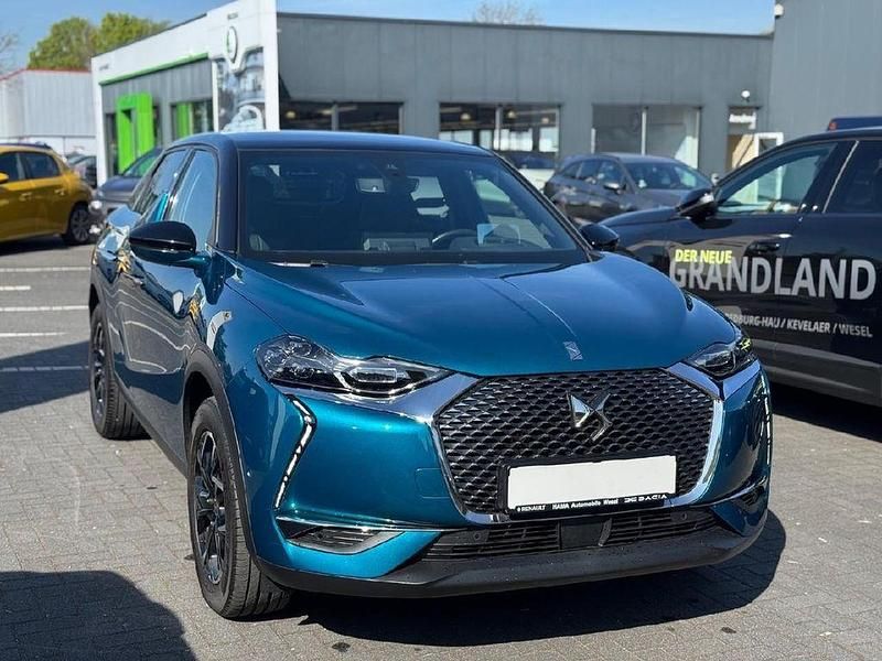 Blau Gebraucht 2020 DS Automobiles DS3 Crossback So Chic SUV | 15.990 € (Fairer Preis) - Bild 1/4