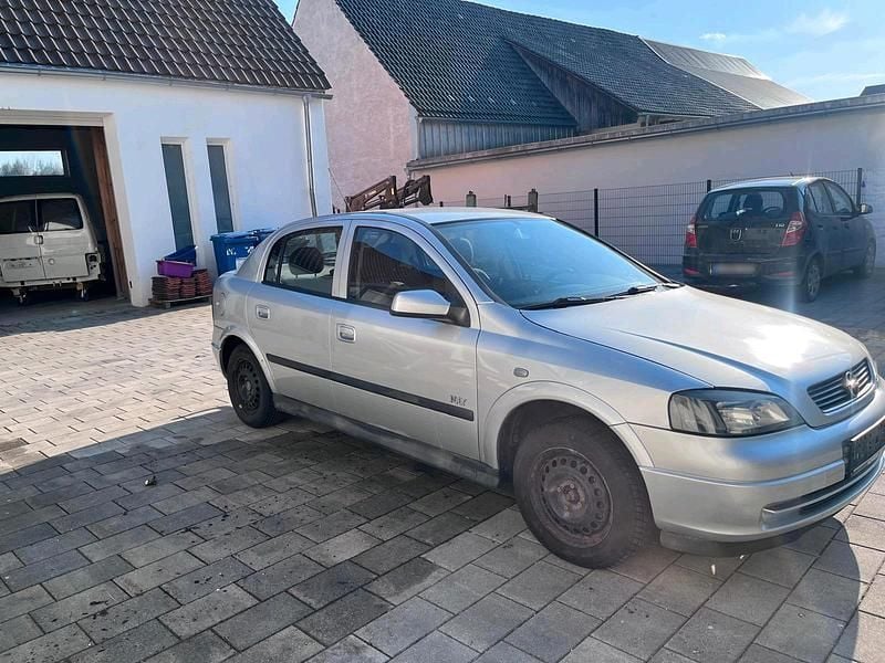 Gebraucht Opel Astra 84 PS (61 kW) 2003 Grau Coupé