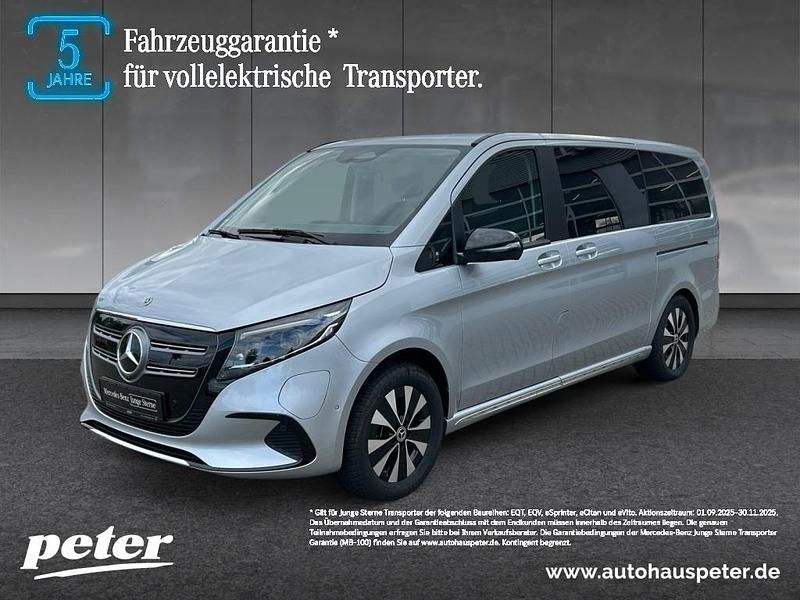 Hightechsilber metallic Gebraucht 2024 Mercedes EQV300 Van / Kleinbus | 53.990 € (Etwas zu teuer) - Bild 1/4