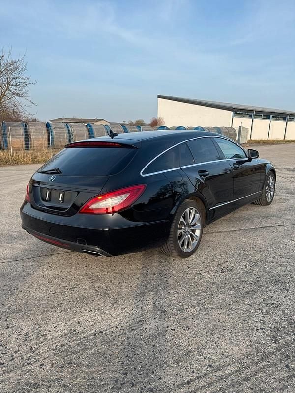 Gebraucht Mercedes CLS250 230 PS (169 kW) 2016 Schwarz Kombi