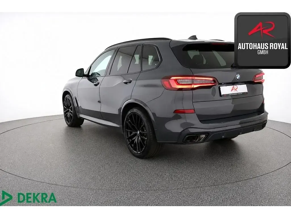Gebraucht BMW X5 Shadowline 530 PS (389 kW) 2023 Grau (metallic) SUV