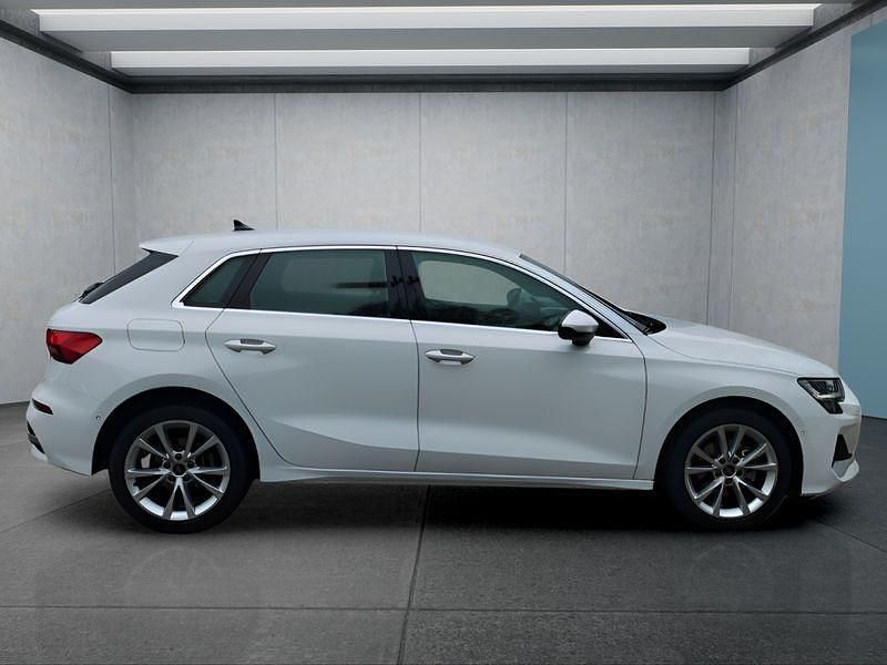 Używany Audi A3 150 KM (110 kW) 2025 Biały Sedan/Limuzyna