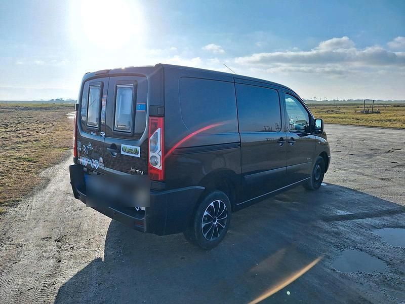Gebraucht Citroën Jumpy 128 PS (94 kW) 2012 Schwarz Van / Kleinbus