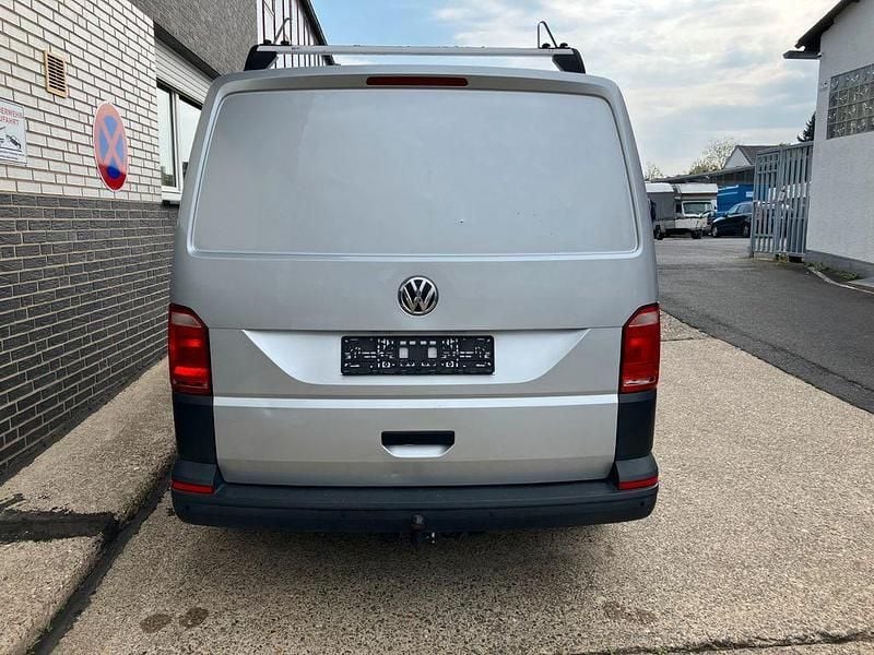 Second-hand VW Transporter 102 CP (75 kW) 2018 Argintiu Van