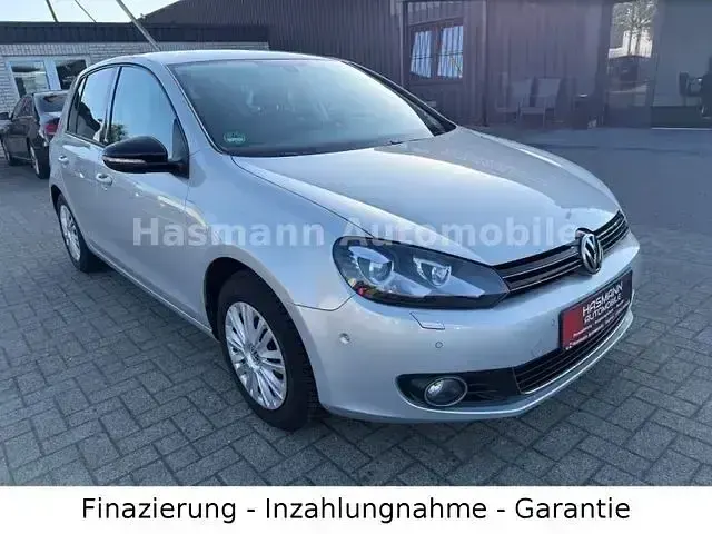 Gebraucht VW Golf VII Style 105 PS (77 kW) 2012 Gold Limousine