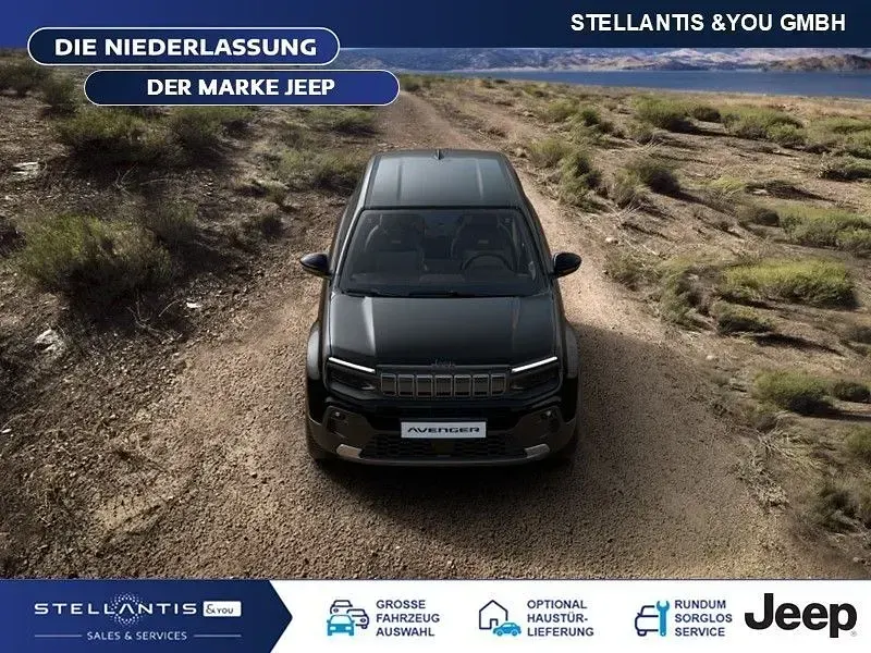 Neu Jeep Avenger 110 PS (80 kW) 2026 Schwarz SUV
