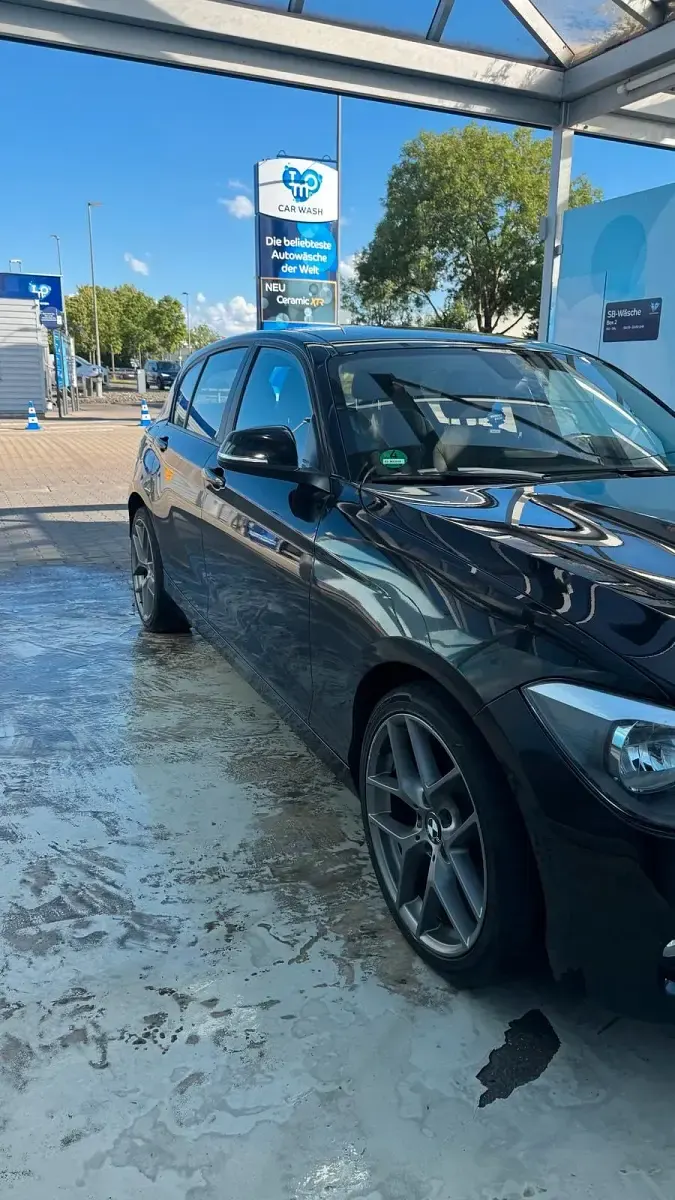 Gebraucht BMW 116 136 PS (100 kW) 2012 Schwarz Kleinwagen