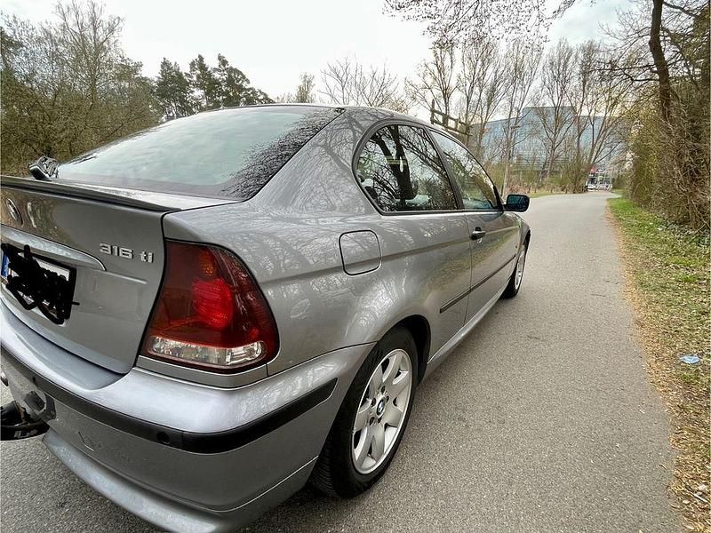 Gebraucht BMW 316 116 PS (85 kW) 2003 Silber Limousine