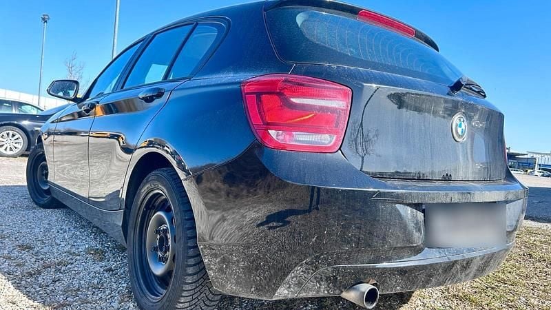 Gebraucht BMW 116 136 PS (100 kW) 2012 Schwarz Kleinwagen