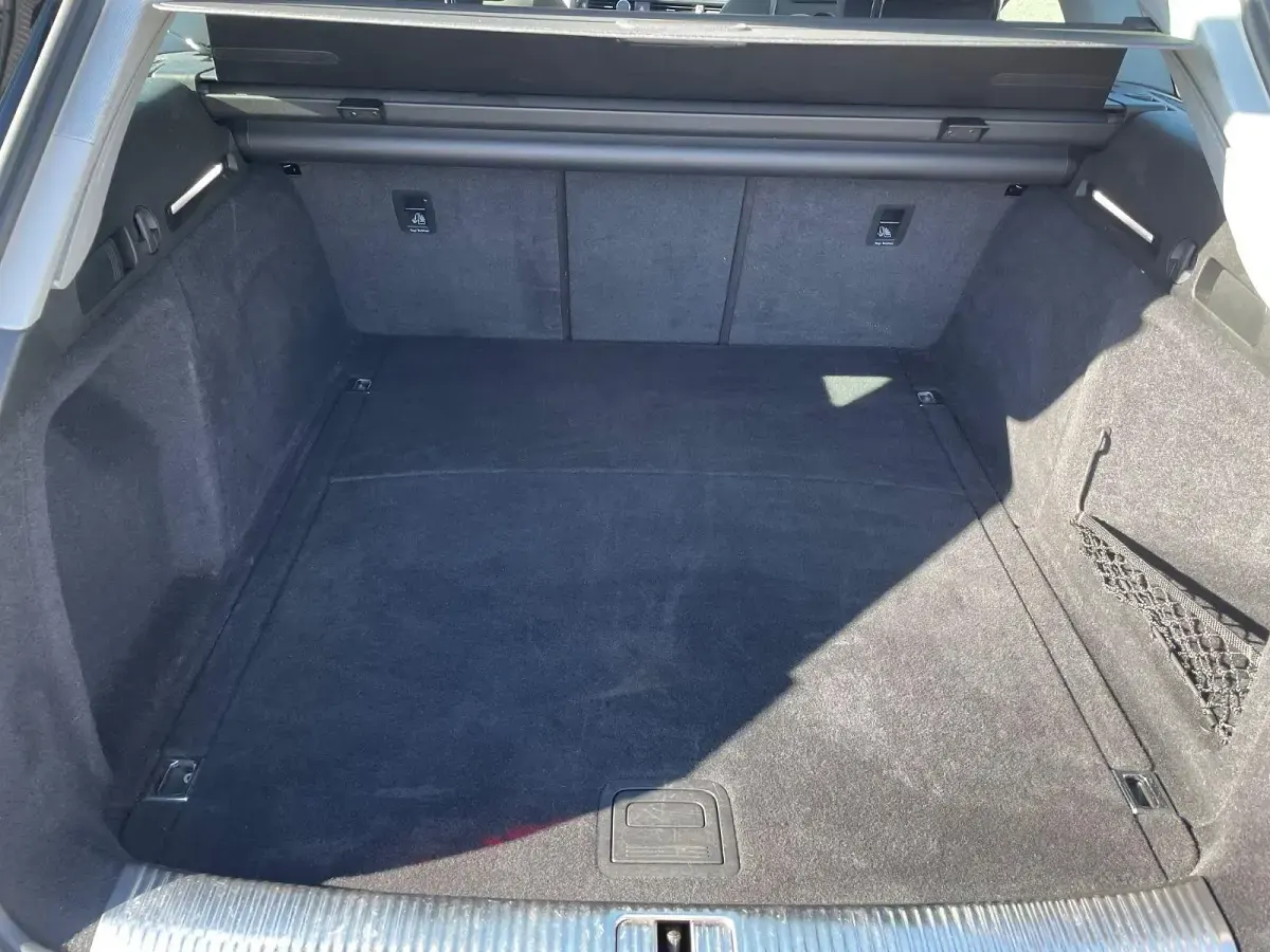 Gebraucht Audi A4 150 PS (110 kW) 2018 Schwarz Kombi
