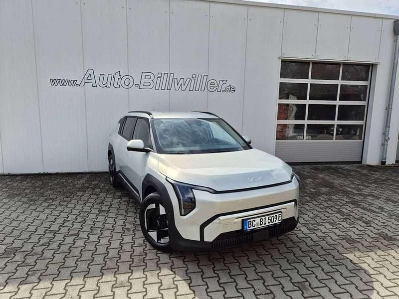 Ivory silber metallic Gebraucht 2025 Kia EV3 2 SUV | 39.990 € (Fairer Preis) - Bild 1/4