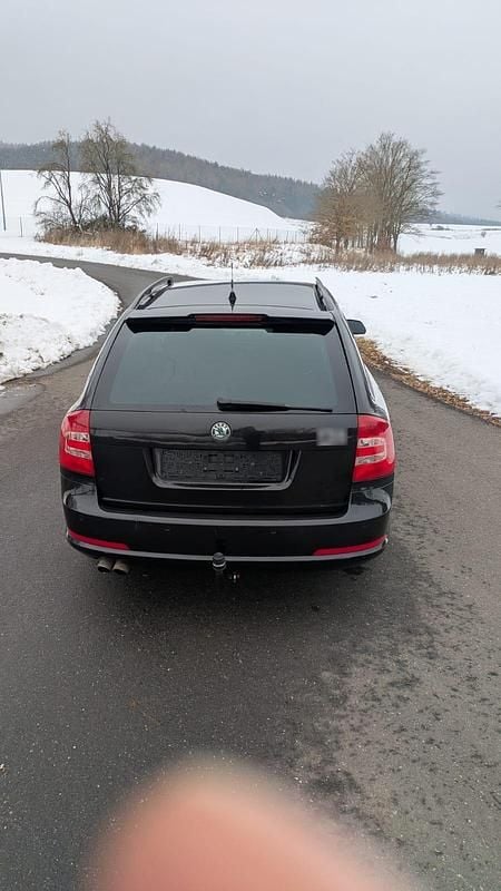 Gebraucht Skoda Octavia 160 PS (117 kW) 2009 Schwarz Kombi