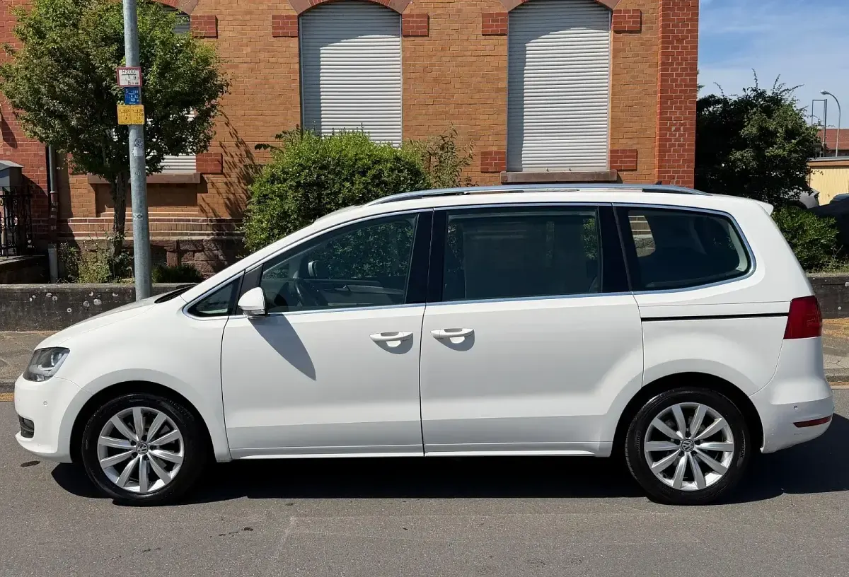 Gebraucht VW Sharan Highline 170 PS (125 kW) 2011 Weiß Van / Kleinbus