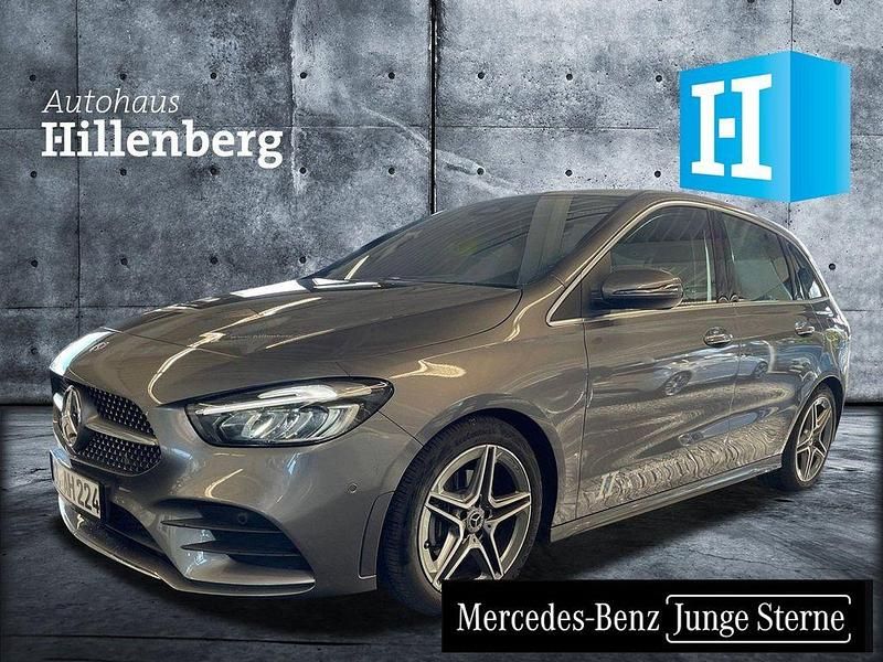 Grau Gebraucht 2024 Mercedes B180 Van / Kleinbus | 36.600 € (Teuer) - Bild 1/4
