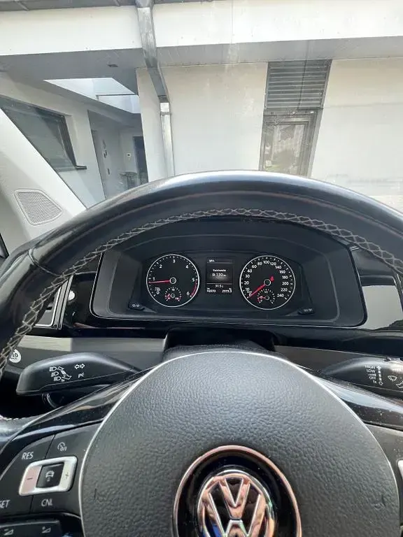 Gebraucht VW Multivan 204 PS (150 kW) 2016 Weiß Van / Kleinbus