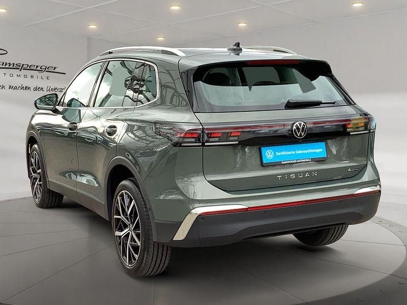Usata VW Tiguan Elegance 193 CV (141 kW) 2025 Verde SUV