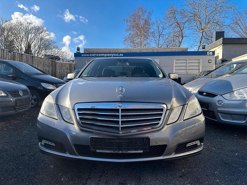 Gebraucht Mercedes E220 170 PS (125 kW) 2009 Grau Limousine