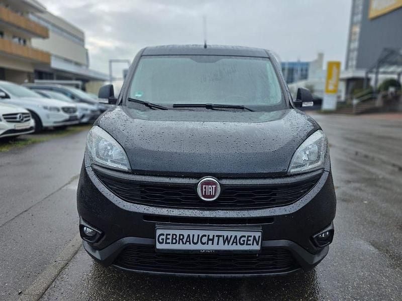 Gebraucht Fiat Doblò 101 PS (74 kW) 2019 Schwarz Van / Kleinbus