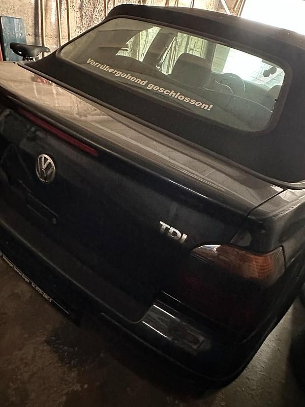 Gebraucht VW Golf Cabriolet 90 PS (66 kW) 2000 Blau Cabrio