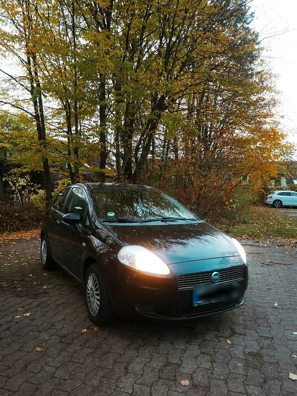 Schwarz Gebraucht 2007 Fiat Punto Kleinwagen | 1.100 € (Fairer Preis) - Bild 1/4