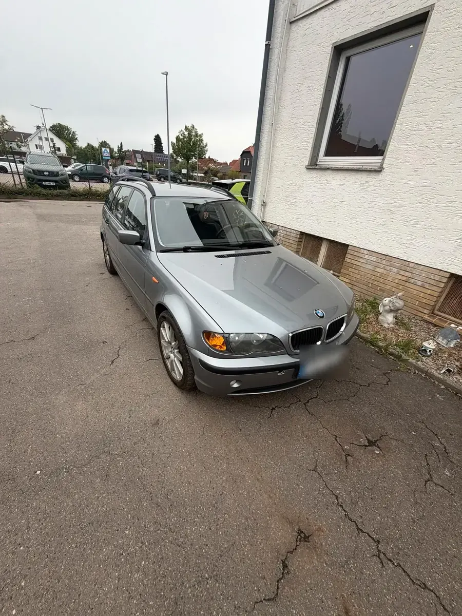 Gebraucht BMW 318 143 PS (105 kW) 2005 Silber Kombi