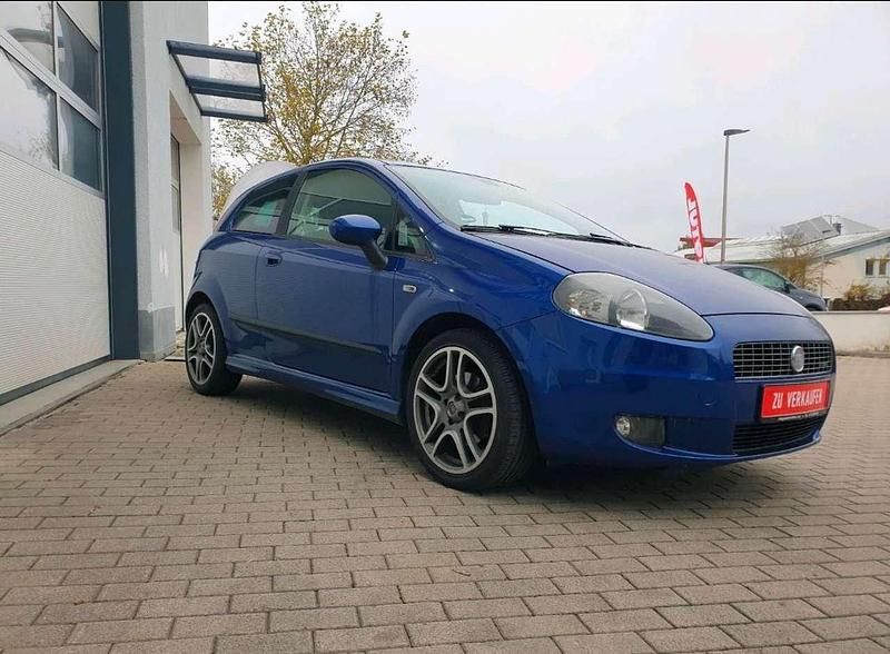 Blau Gebraucht 2009 Fiat Punto Sport Kleinwagen | 3.200 € (Fairer Preis) - Bild 1/4