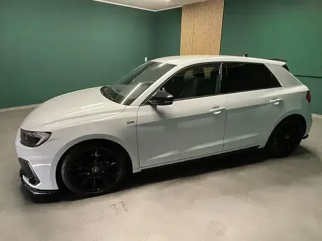 Gebraucht Audi A1 S-Line 150 PS (110 kW) 2023 Weiß SUV