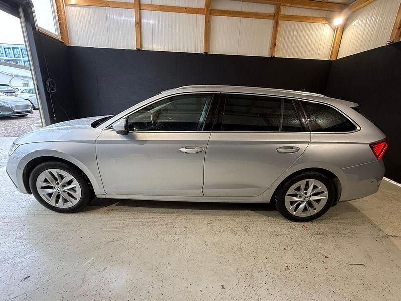 Gebraucht Skoda Octavia Style 150 PS (110 kW) 2022 Silber Limousine