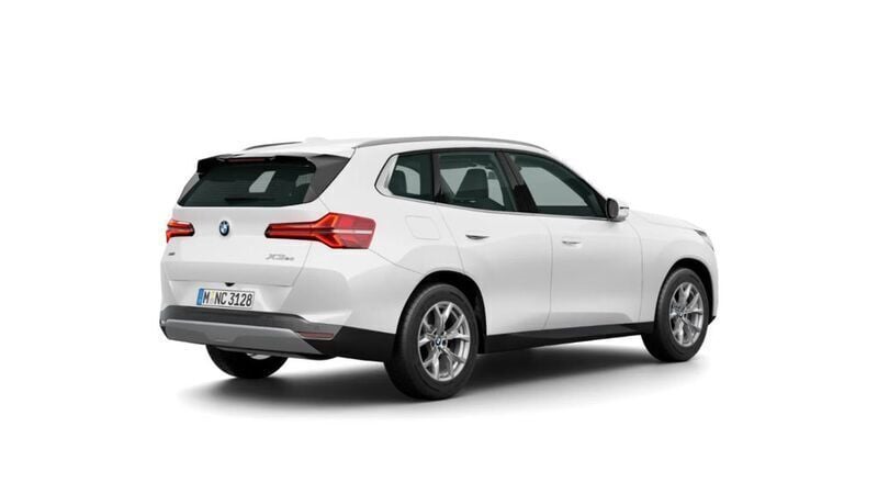 Gebraucht BMW X3 Sport Line 208 PS (152 kW) 2024 Alpinweiss uni SUV