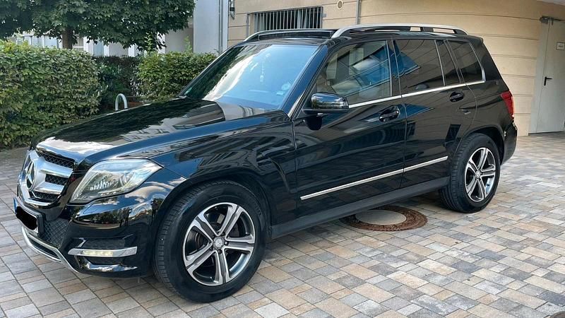 Schwarz Gebraucht 2013 Mercedes GLK220 Avantgarde SUV | 12.900 € (Guter Preis) - Bild 1/4