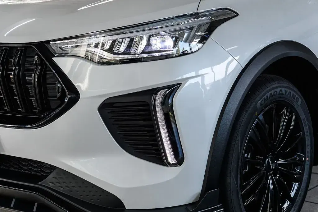 Neu Haval Jolion Lux 177 PS (130 kW) 2026 Weiß SUV