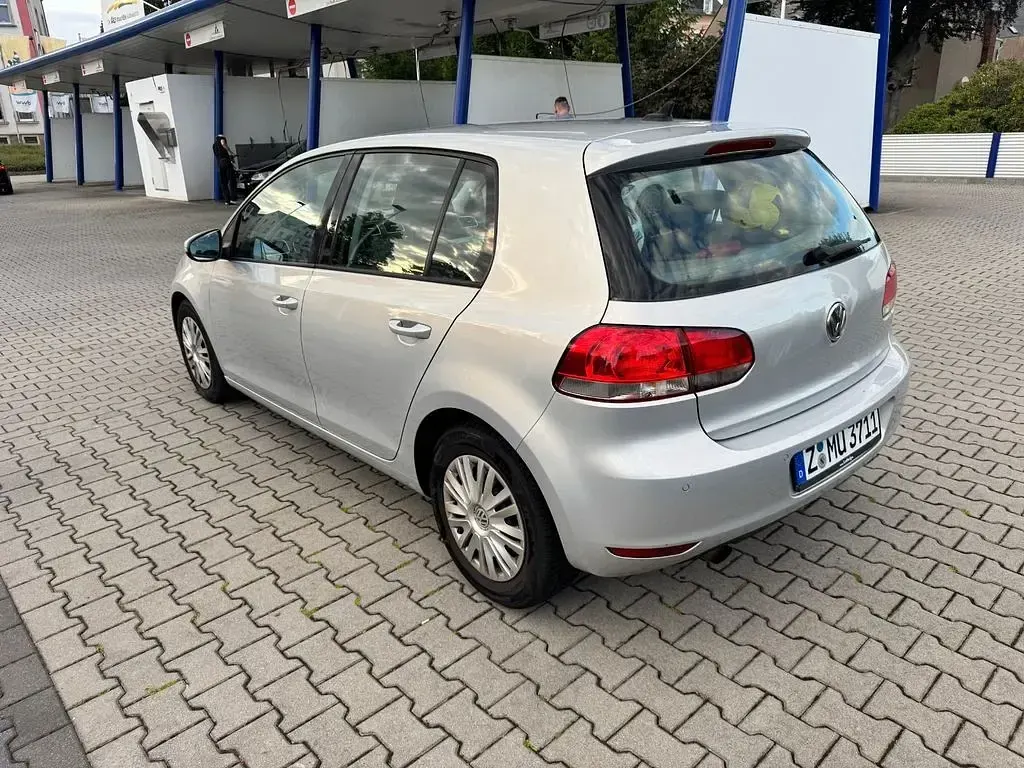 Gebraucht VW Golf VI Highline 122 PS (89 kW) 2010 Silber Kleinwagen