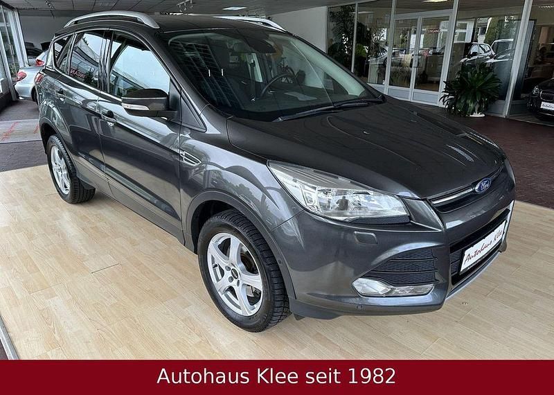 Gebraucht Ford Kuga 120 PS (88 kW) 2015 Grau SUV