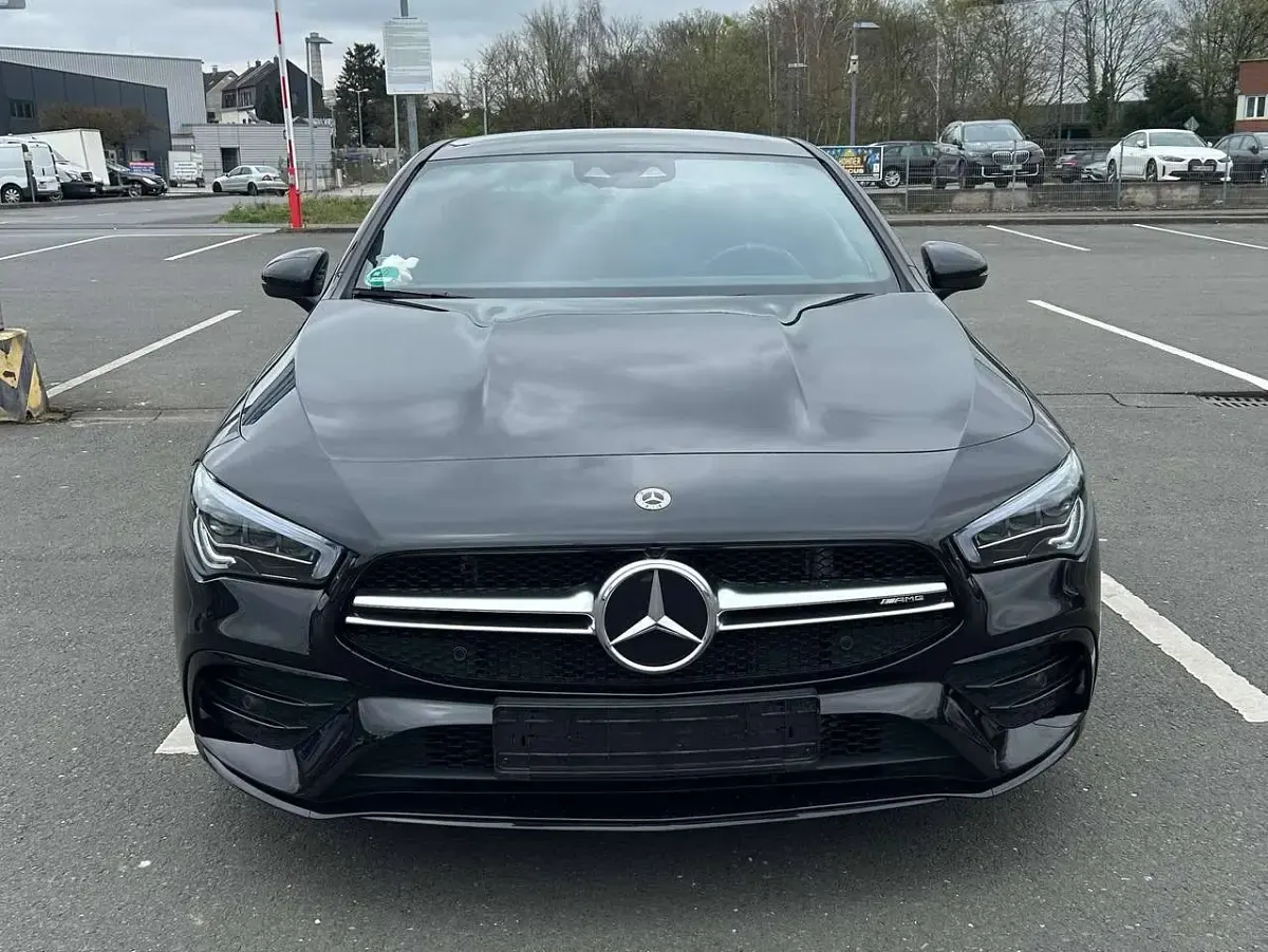 Gebraucht Mercedes CLA35 AMG AMG 306 PS (225 kW) 2023 Schwarz Coupé