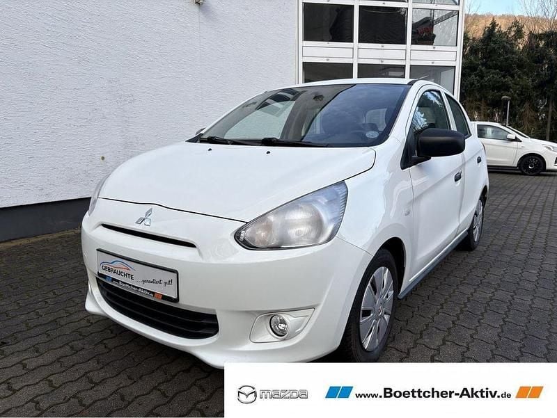 Weiß Gebraucht 2016 Mitsubishi Space Star Diamant Edition Limousine | 5.222 € (Guter Preis) - Bild 1/4