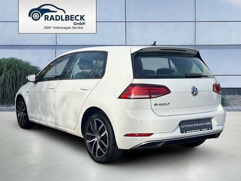 Gebraucht VW Golf Comfortline 100 kW (136 PS) 2020 Weiß Limousine