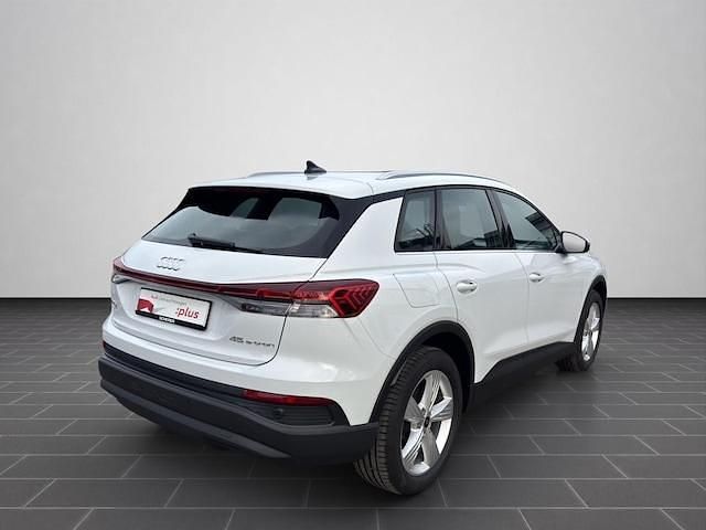 Gebraucht Audi Q4 e-tron Ambiente 210 kW (286 PS) 2025 Gletscherweiß metallic (metallic) SUV